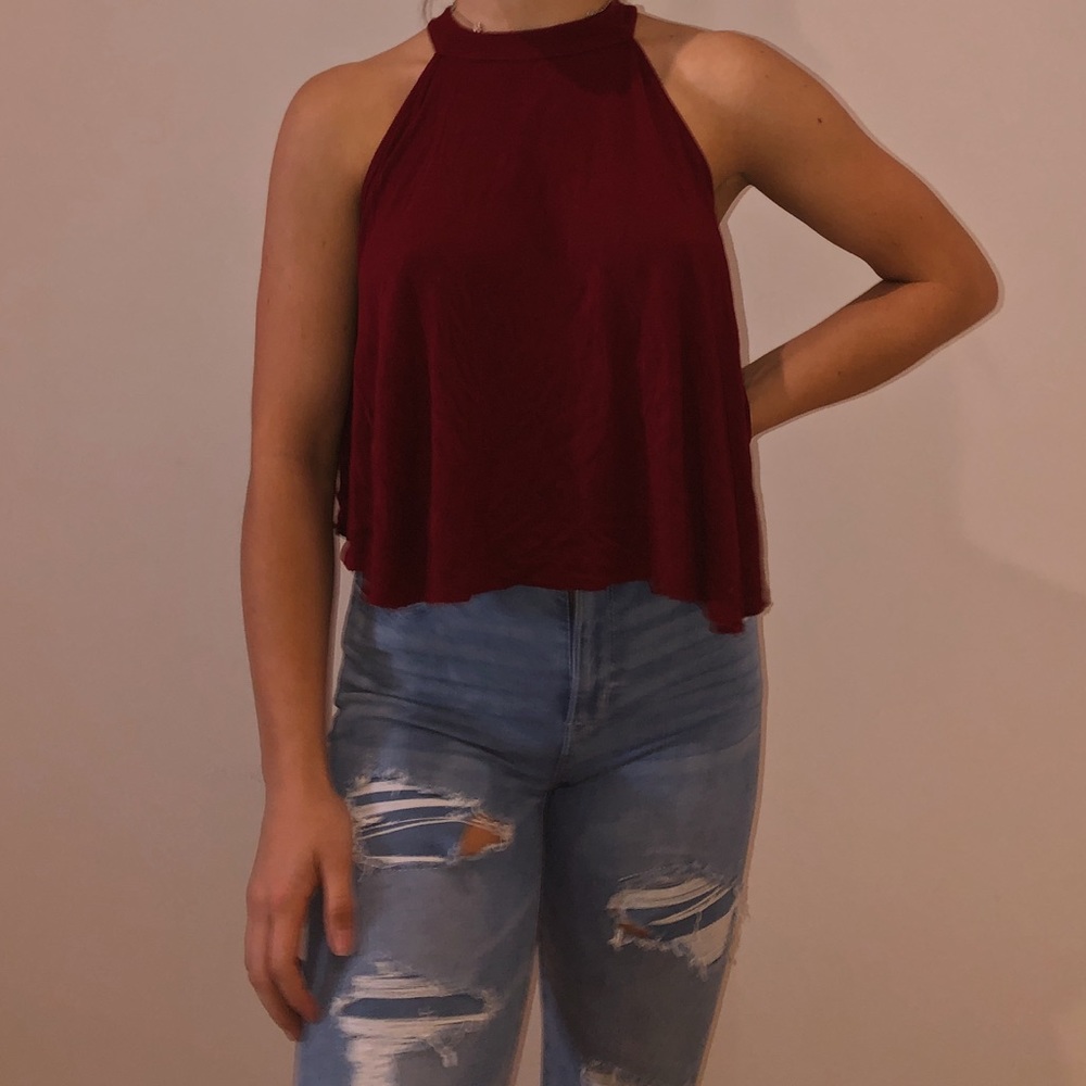 🍷URBAN OUTFITTERS HALTER TOP🍷